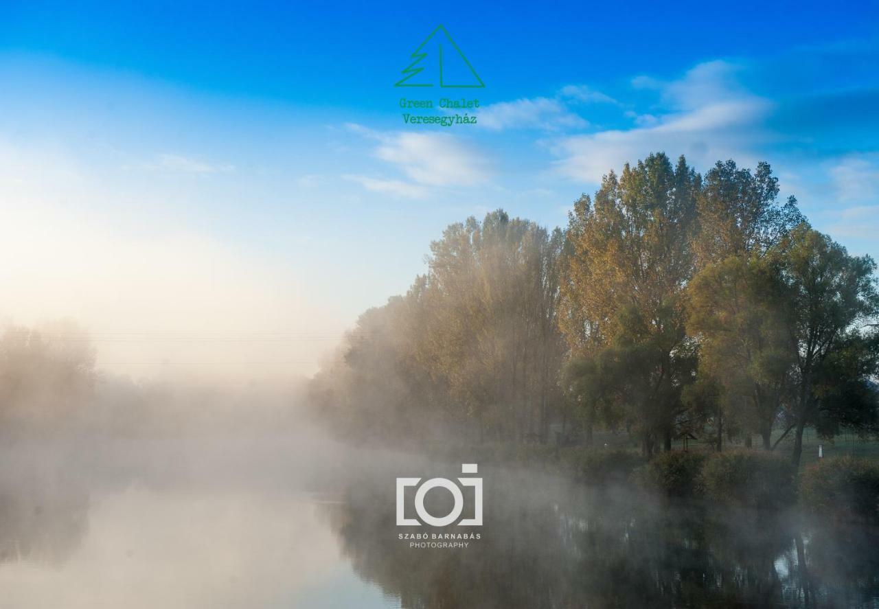 Отель Green Chalet Верешедьхаз Экстерьер фото